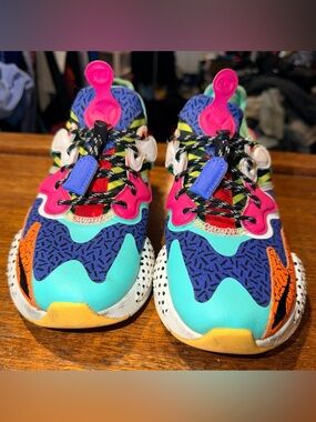 Girls Kids Puma Sneakers RS-X Size 4